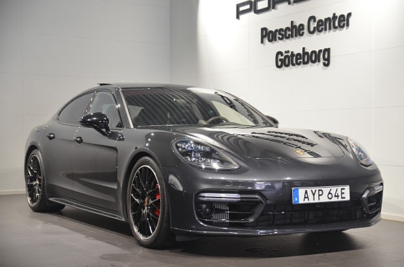 Porsche Panamera GTS 2 of 21