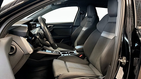 Audi A3 8 of 12