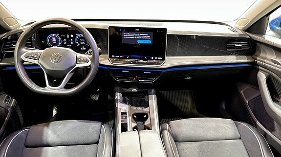 Volkswagen Passat 10 of 21