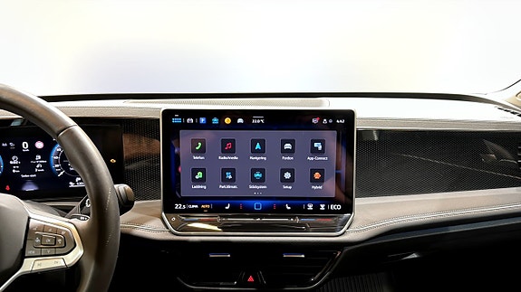 Volkswagen Passat 9 of 21