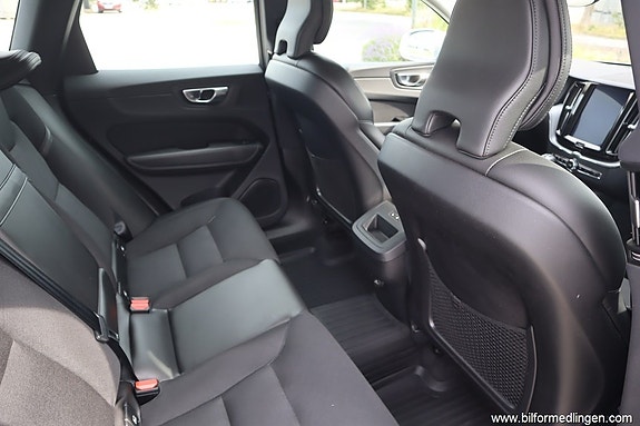 Volvo XC60 6 of 24