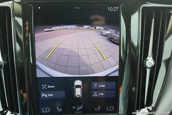 Volvo XC60 13 of 24