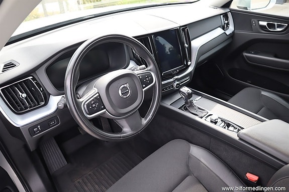 Volvo XC60 8 of 24