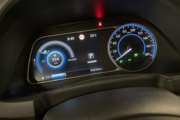 Nissan Leaf 13 of 20