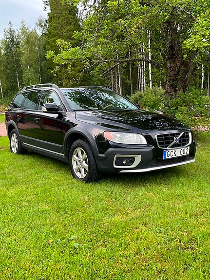 Volvo XC70 3 of 5