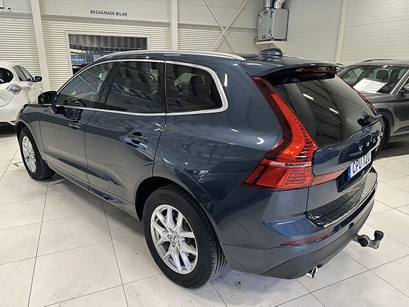 Volvo XC60 3 of 5