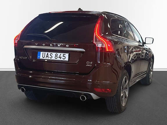 Volvo XC60 4 of 5
