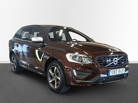Volvo XC60 3 of 5