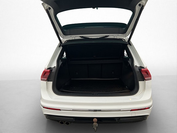 Volkswagen Tiguan 10 of 30