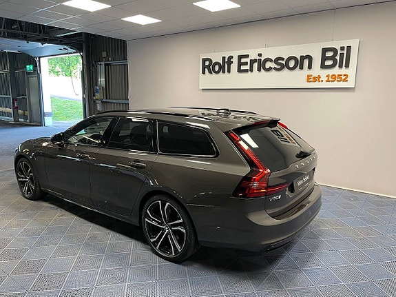 Volvo V90 3 of 5