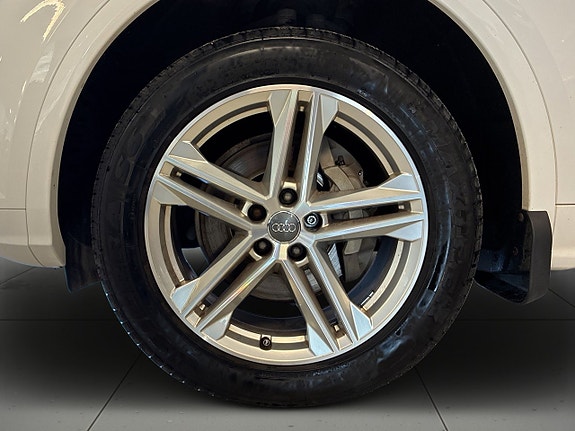 Audi Q5 14 of 18