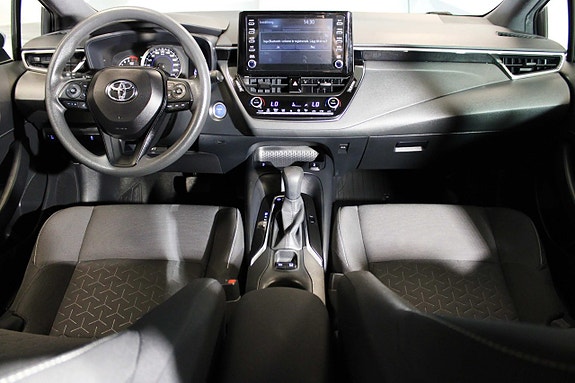 Toyota Corolla 11 of 27