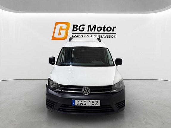Volkswagen Caddy Maxi 2 of 5