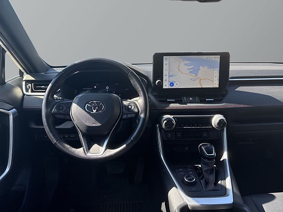 Toyota RAV4 Plug-in Hybrid 9 of 24
