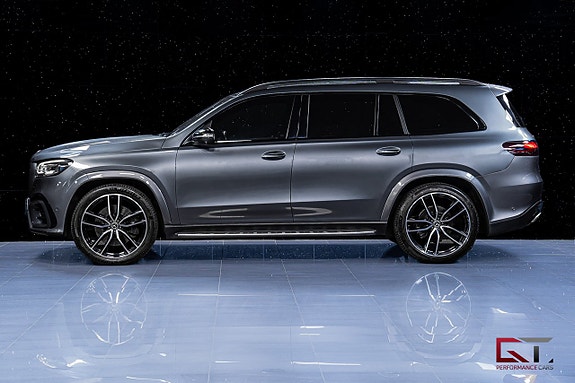 Mercedes-Benz GLS580 4 of 5