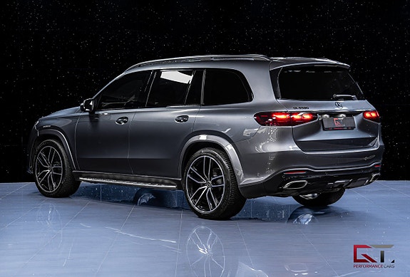 Mercedes-Benz GLS580 5 of 5