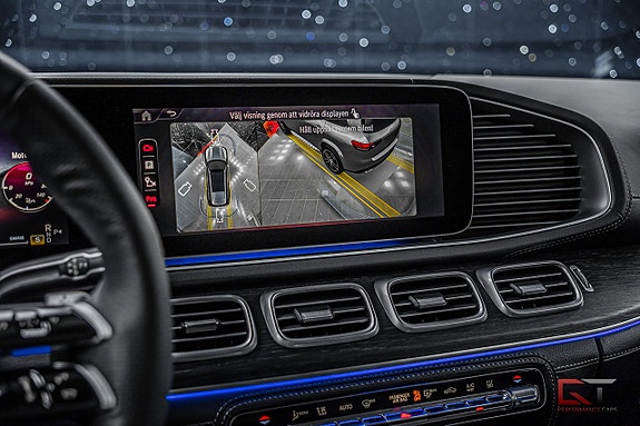 Mercedes-Benz GLS580 13 of 21