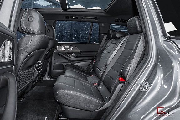 Mercedes-Benz GLS580 18 of 21