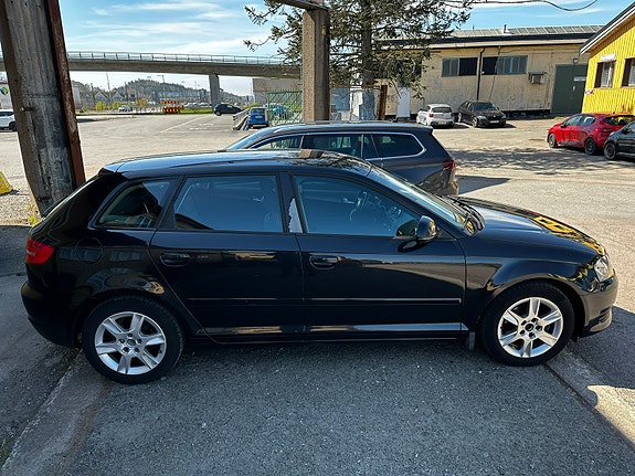 Audi A3 4 of 5