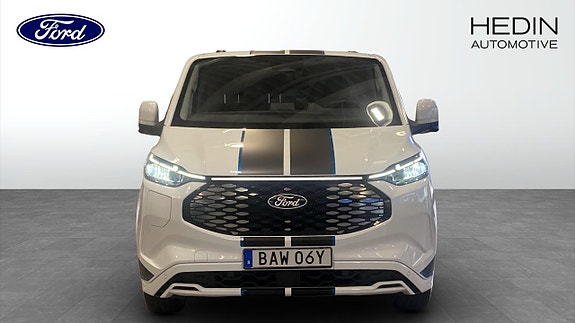Ford E-Custom 8 of 9