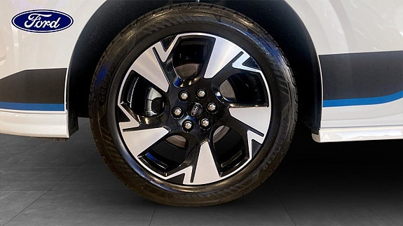 Ford E-Custom 9 of 9