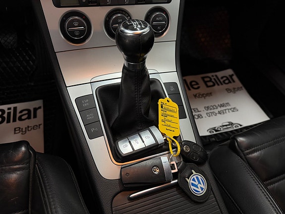 Volkswagen Passat 25 of 25