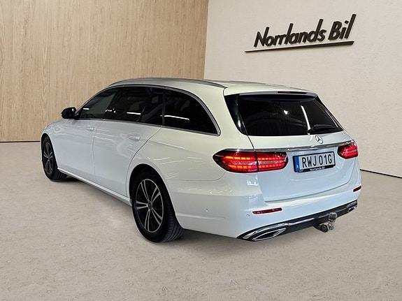 Mercedes-Benz E220 d 3 of 11