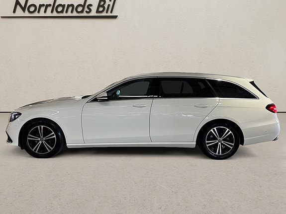 Mercedes-Benz E220 d 2 of 11