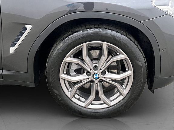 BMW X3 28 of 30
