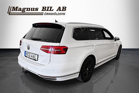 Volkswagen Passat 3 of 5