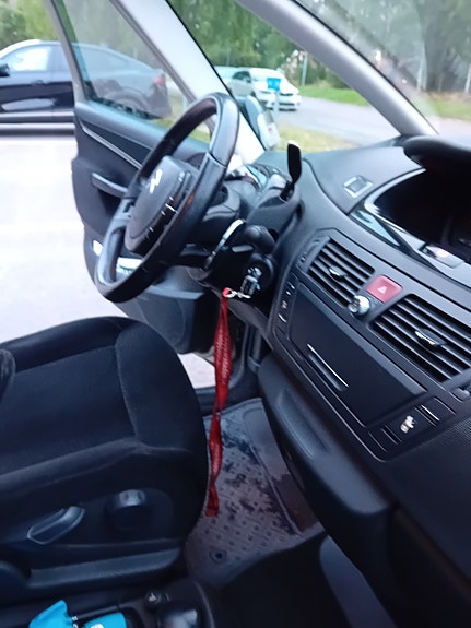 Citroen Grand C4 Picasso 6 of 10