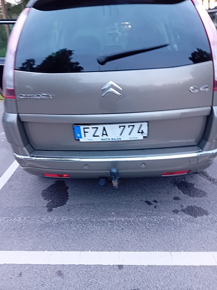 Citroen Grand C4 Picasso 3 of 5