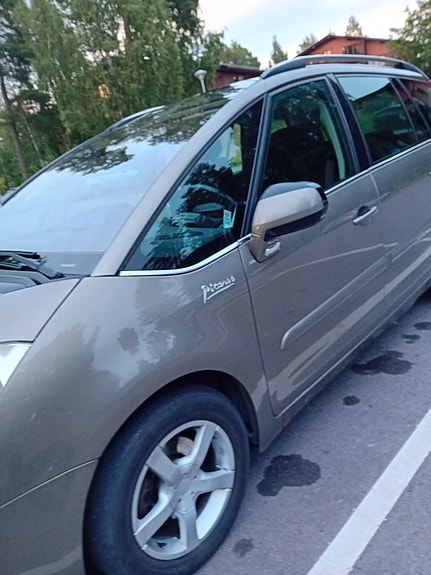 Citroen Grand C4 Picasso 2 of 5