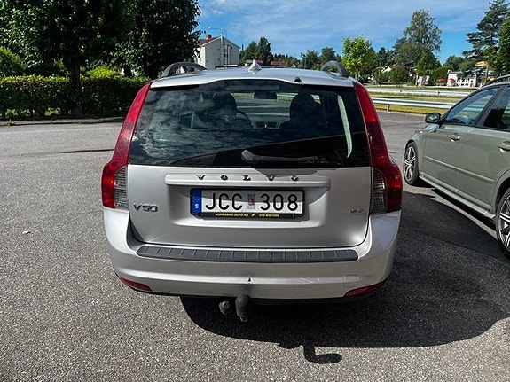 Volvo V50 5 of 5