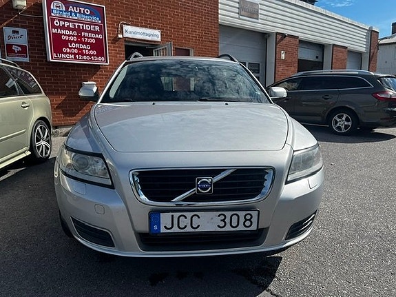 Volvo V50 6 of 10