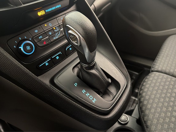 Ford Transit Connect 24 of 30