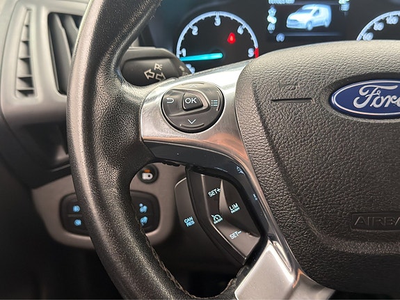 Ford Transit Connect 18 of 30
