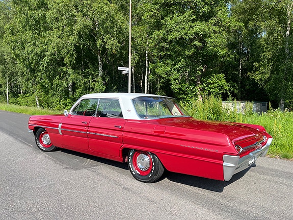 Oldsmobile Dynamic 88 4 of 8