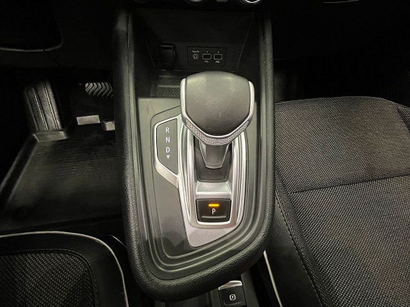 Renault Captur 10 of 18