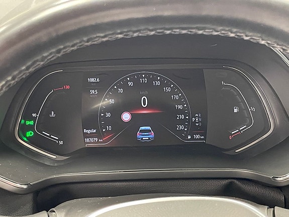 Renault Captur 9 of 18