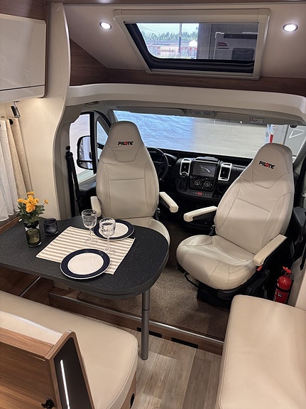 Pilote P740GJ 5 of 5