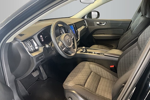 Volvo XC60 10 of 15