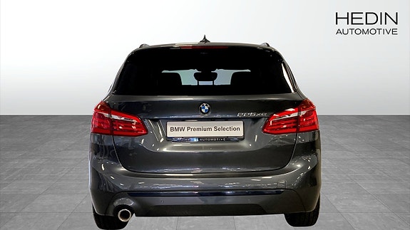 BMW 225xe 7 of 9