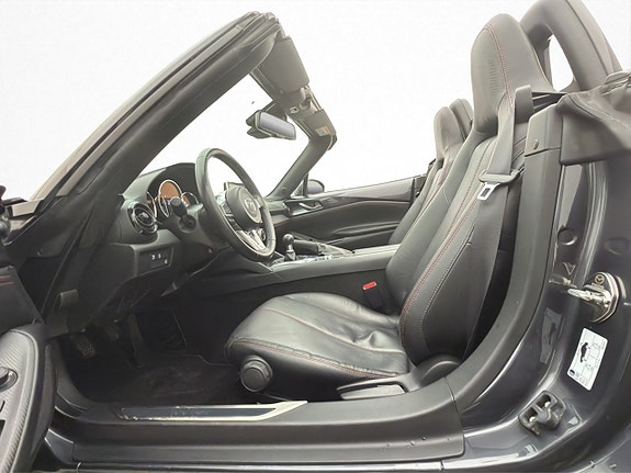 Mazda MX-5 14 of 27