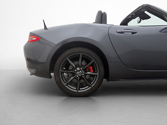 Mazda MX-5 10 of 27