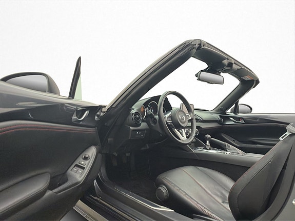 Mazda MX-5 13 of 27