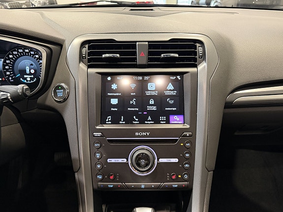 Ford Mondeo 12 of 26