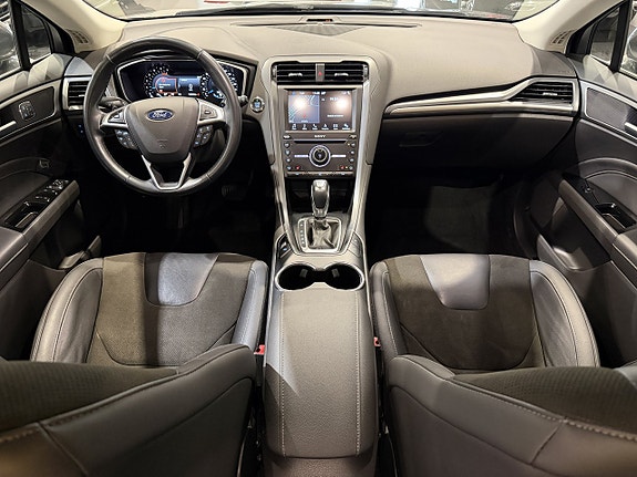 Ford Mondeo 10 of 26