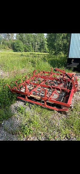 Massey Ferguson MF-35 4 of 5