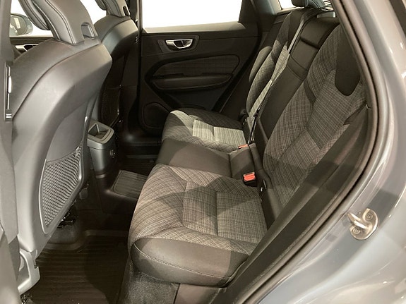 Volvo XC60 6 of 13